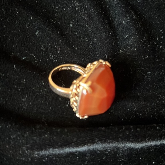 Square cushion checkerboard cut red agate ring copper - Picture 6 of 7